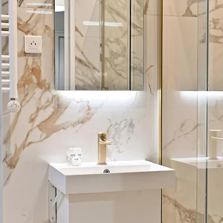 Spacious And Bright * Париж