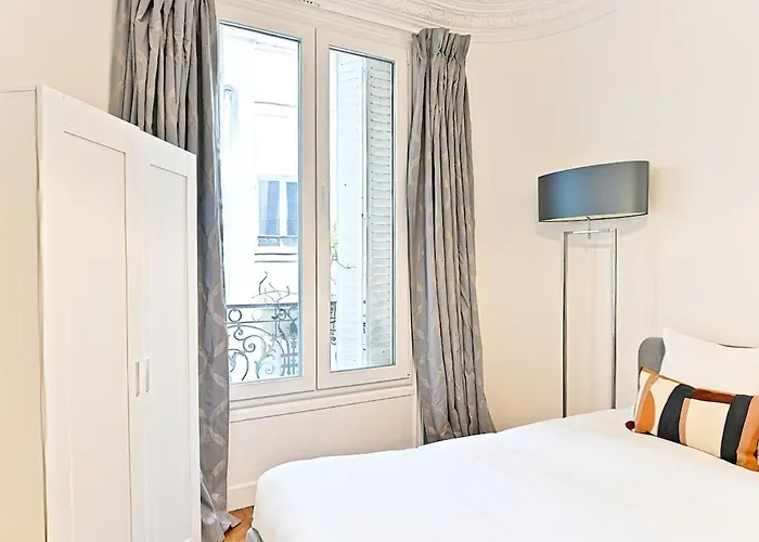 Spacious&bright *