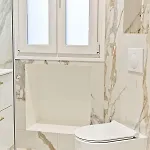 Spacious And Bright *
