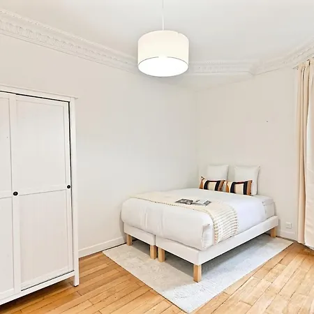 Spacious&bright * París